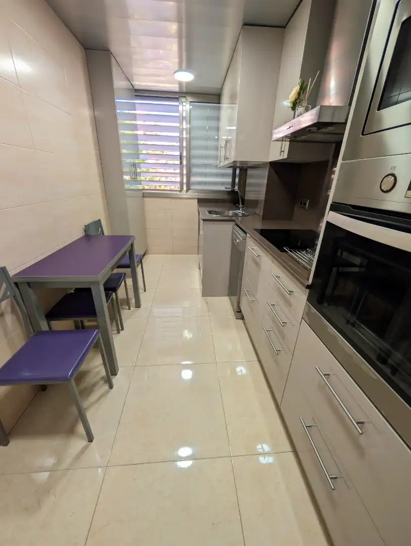 Piso en venta en Avinguda de la Generalitat, 184, Torrent Ballester Cocina de Piso en venta en Viladecans con Aire acondicionado, Amueblado y Horno