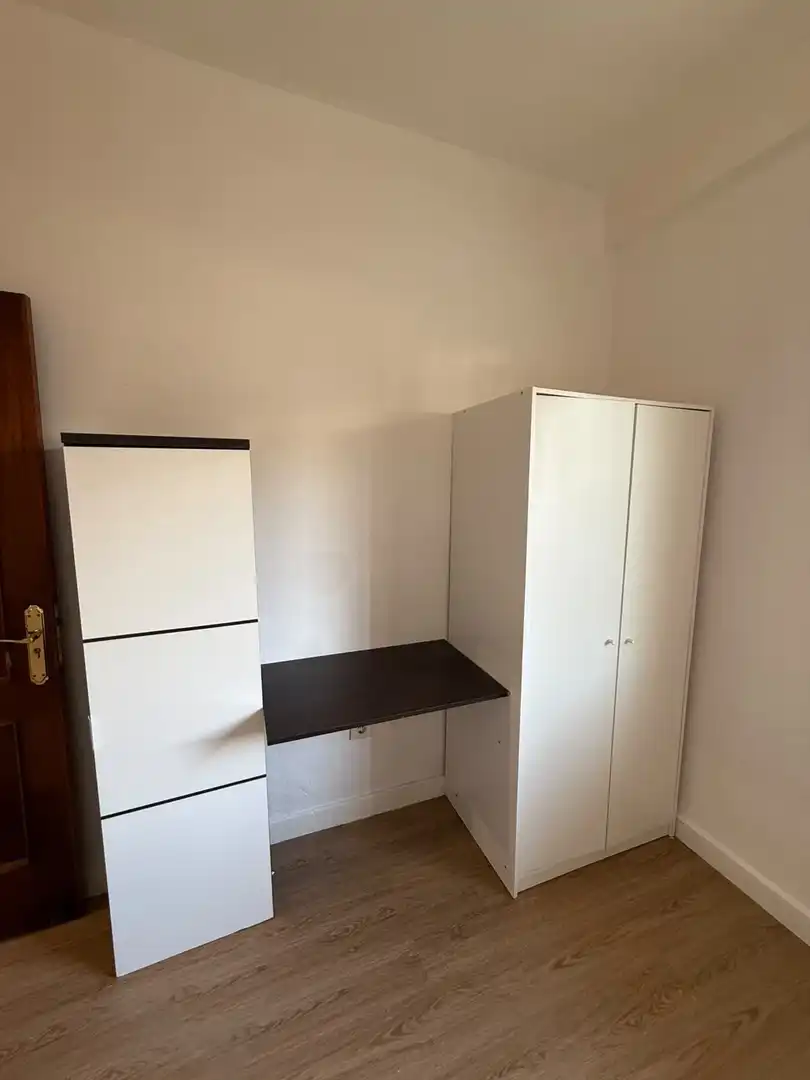 Habitació a Rúa Pero Meogo, 4, San Francisco Dormitori de Pis per a compartir en Ourense Capital amb Calefacció, Parquet i Traster