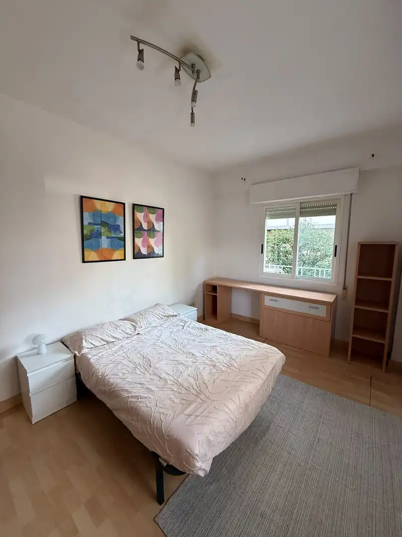 Habitació a Rúa Pero Meogo, 4, San Francisco Dormitori de Pis per a compartir en Ourense Capital amb Calefacció, Parquet i Traster