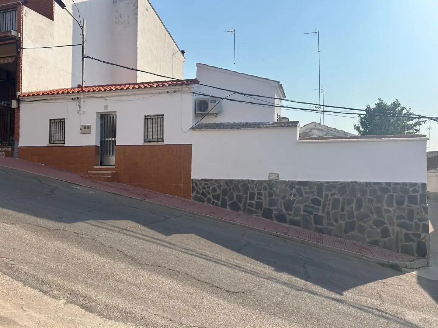 Flat for sale in Calle Iglesia, 6, Cebolla Exterior view of Flat for sale in Cebolla with Air Conditioner