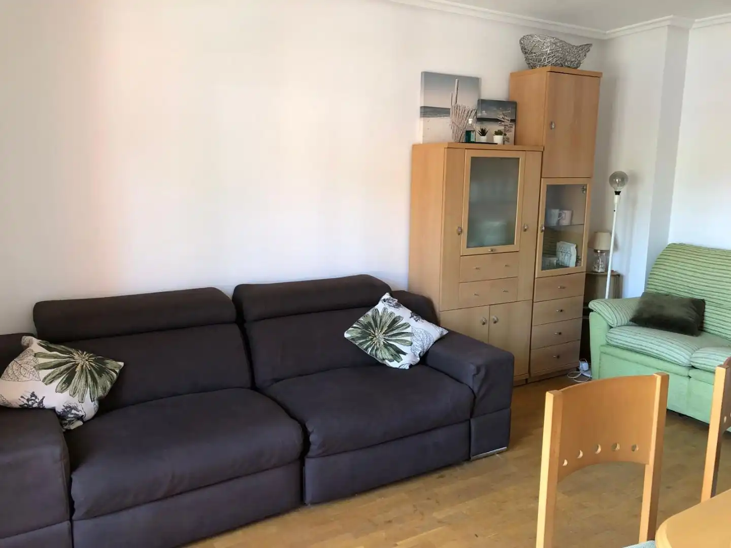 Flat for rent in Avenida la Playa, 19, Colunga Living room of Flat for rent in Colunga with Heating, Parquet flooring and Terrace