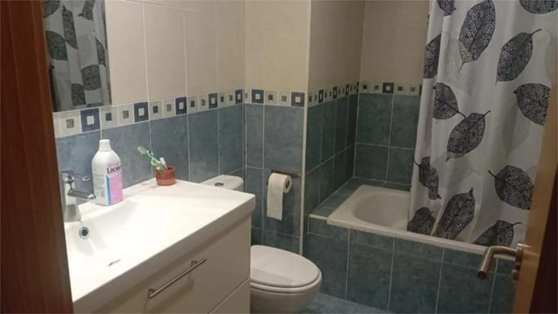 Bathroom of Flat for rent in Aranda de Duero