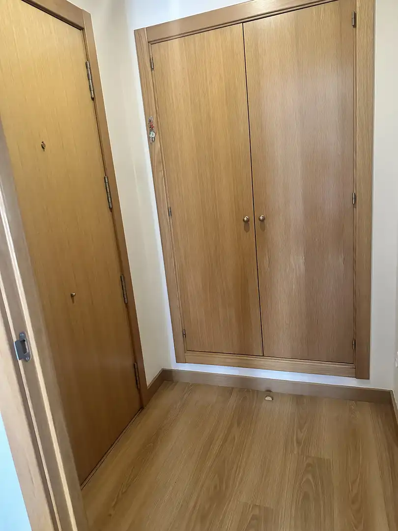 Piso de alquiler en Avenida del Aeropuerto, 52, Ciudad Jardín - Zoco Piso de alquiler en Córdoba con Aire acondicionado, Parquet y Amueblado