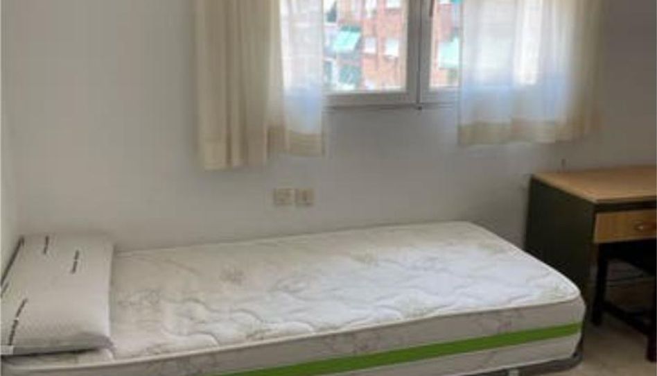 Piso de alquiler en Maria Auxiliadora - Barriada de Llera, Badajoz Capital - imagen 1 Foto 1 de Piso de alquiler en Maria Auxiliadora - Barriada de Llera, Badajoz Capital
