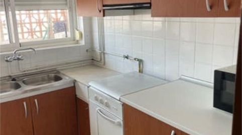 Piso de alquiler en Maria Auxiliadora - Barriada de Llera, Badajoz Capital - imagen 2 Foto 2 de Piso de alquiler en Maria Auxiliadora - Barriada de Llera, Badajoz Capital