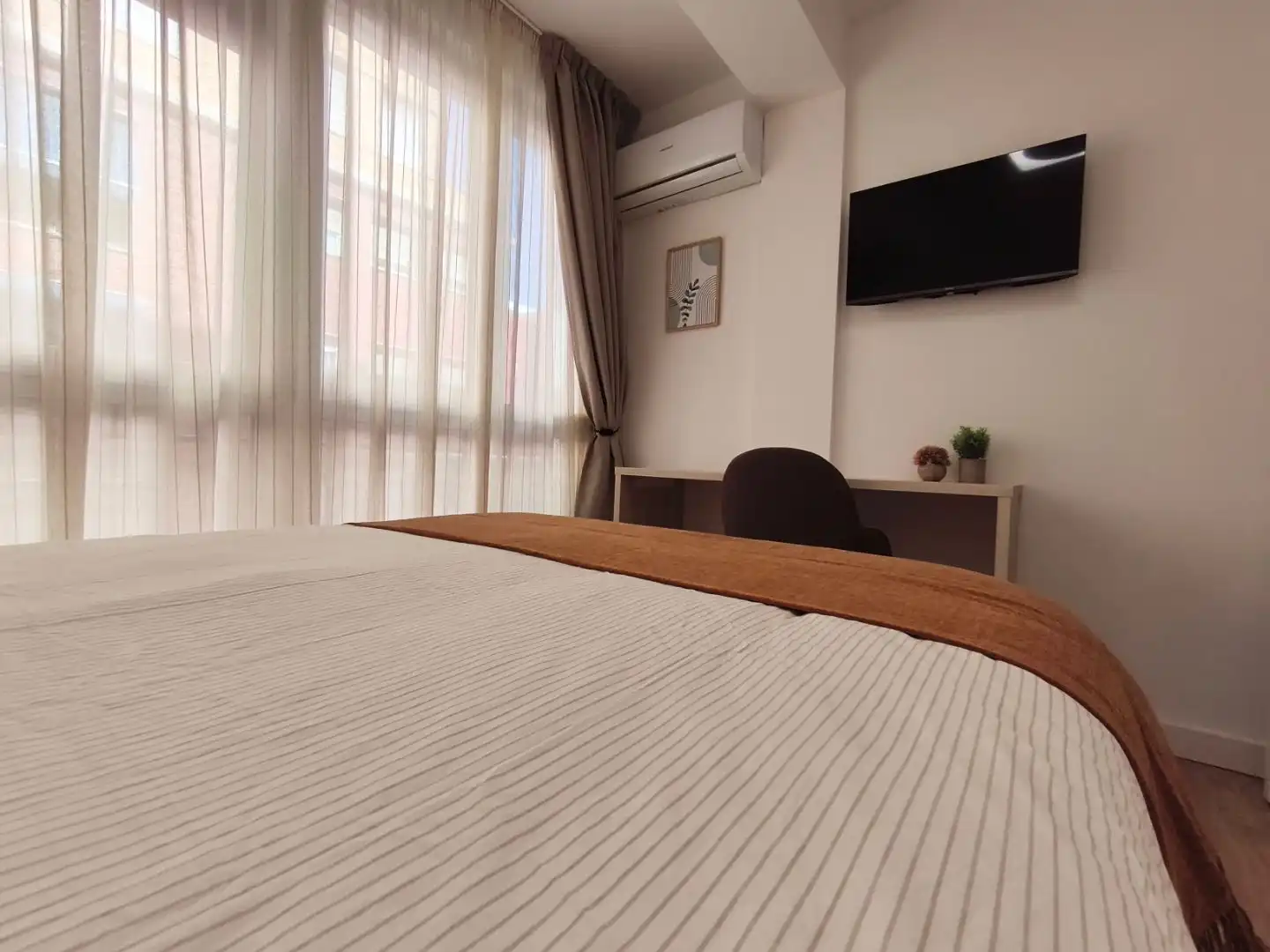 Zimmer in Calle Martínez Maldonado, 28, Los Castillejos - La Trinidad Schlafzimmer von Wohnung zur untervermieten in Málaga mit Klimaanlage, Parkett und Möbliert