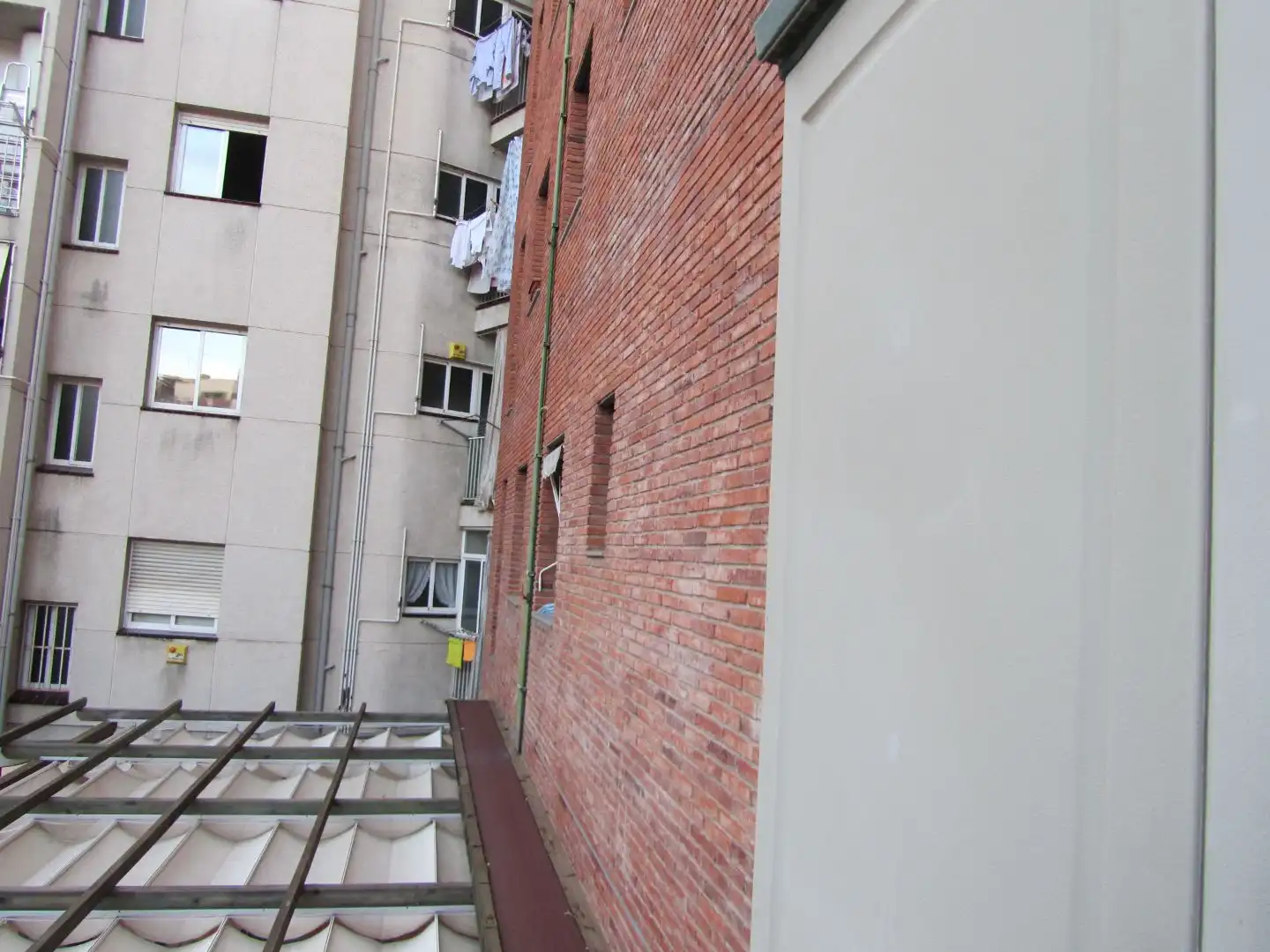 Pis en venda a Carrer de Cartagena, 250, Sagrada Família Vista exterior de Pis en venda en Barcelona Capital amb Aire condicionat i Terrassa