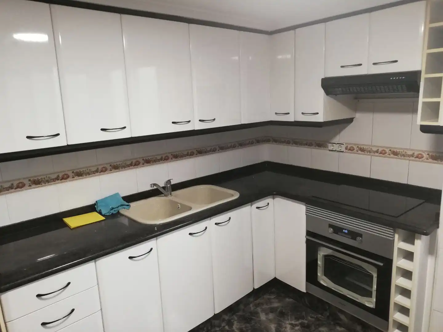 Piso de alquiler en Carrer del Cardenal Vera, 35, Sants Patrons Cocina de Piso de alquiler en Alzira con Aire acondicionado y Amueblado