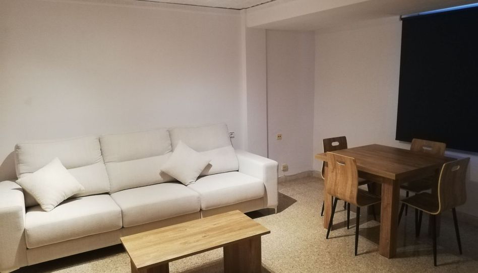Piso de alquiler en Carrer del Cardenal Vera, 35, Sants Patrons, Alzira - imagen 1 Foto 1 de Piso de alquiler en Carrer del Cardenal Vera, 35, Sants Patrons, Alzira