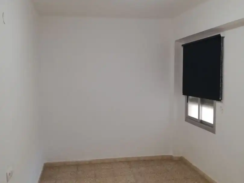 Piso de alquiler en Carrer del Cardenal Vera, 35, Sants Patrons Habitación de Piso de alquiler en Alzira con Aire acondicionado y Amueblado