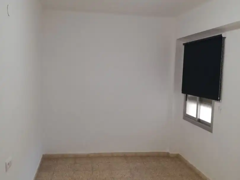 Piso de alquiler en Carrer del Cardenal Vera, 35, Sants Patrons Habitación de Piso de alquiler en Alzira con Aire acondicionado y Amueblado