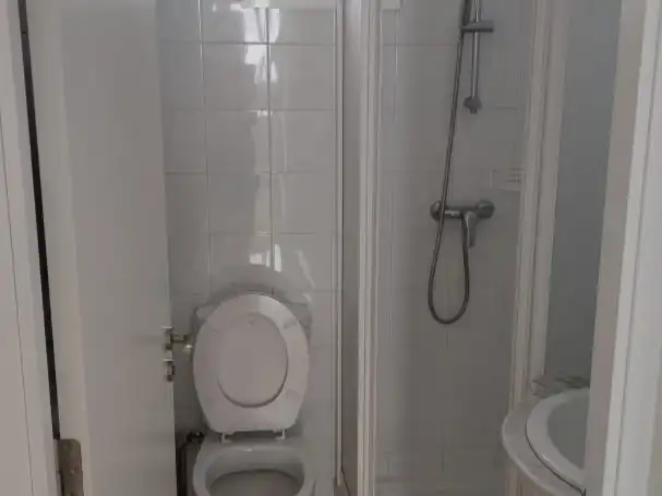 Flat for rent in Rúa Santo Tomás, 7, Monte Alto - Zalaeta - Atocha Bathroom of Flat for rent in A Coruña Capital with Heating and Furnished
