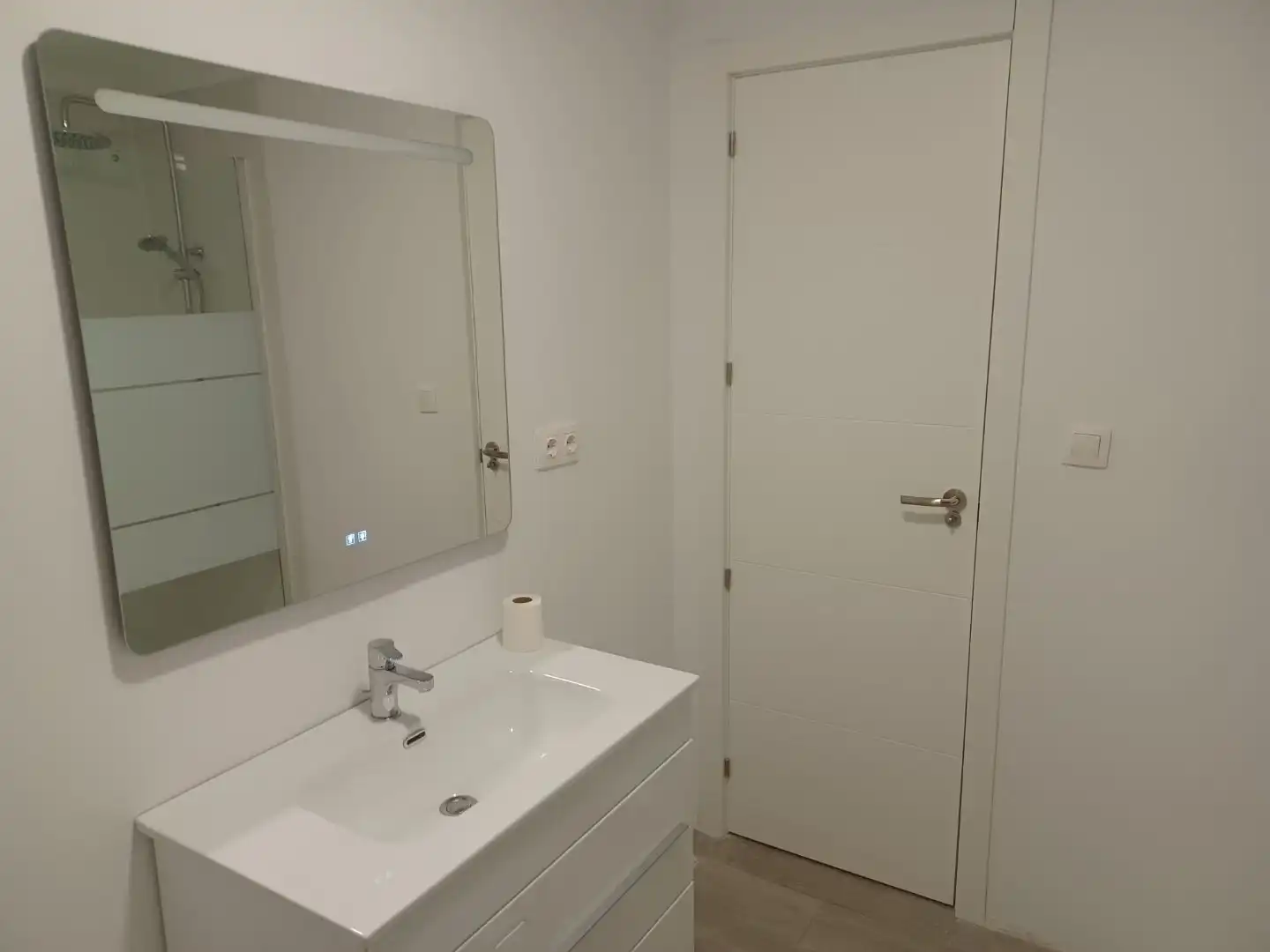 Baño de Piso de alquiler en Alzira con Aire acondicionado y Amueblado