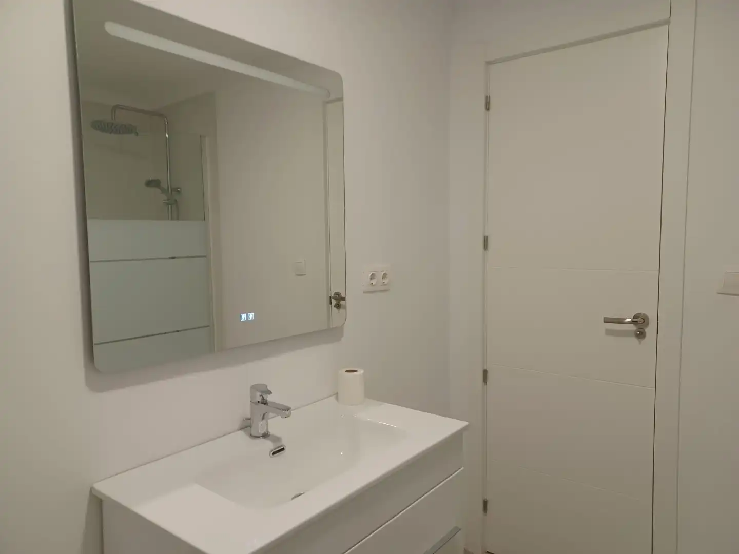 Baño de Piso de alquiler en Alzira con Aire acondicionado y Amueblado