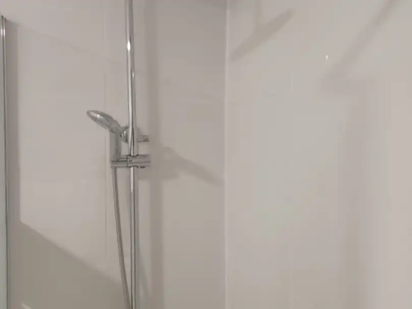 Baño de Piso de alquiler en Alzira con Aire acondicionado y Amueblado
