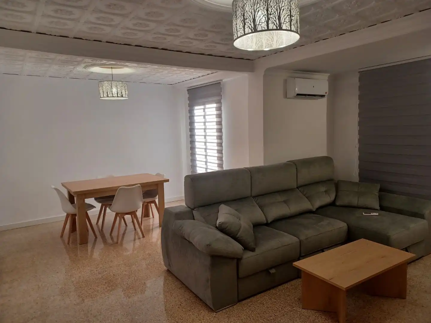 Sala de estar de Piso de alquiler en Alzira con Aire acondicionado y Amueblado