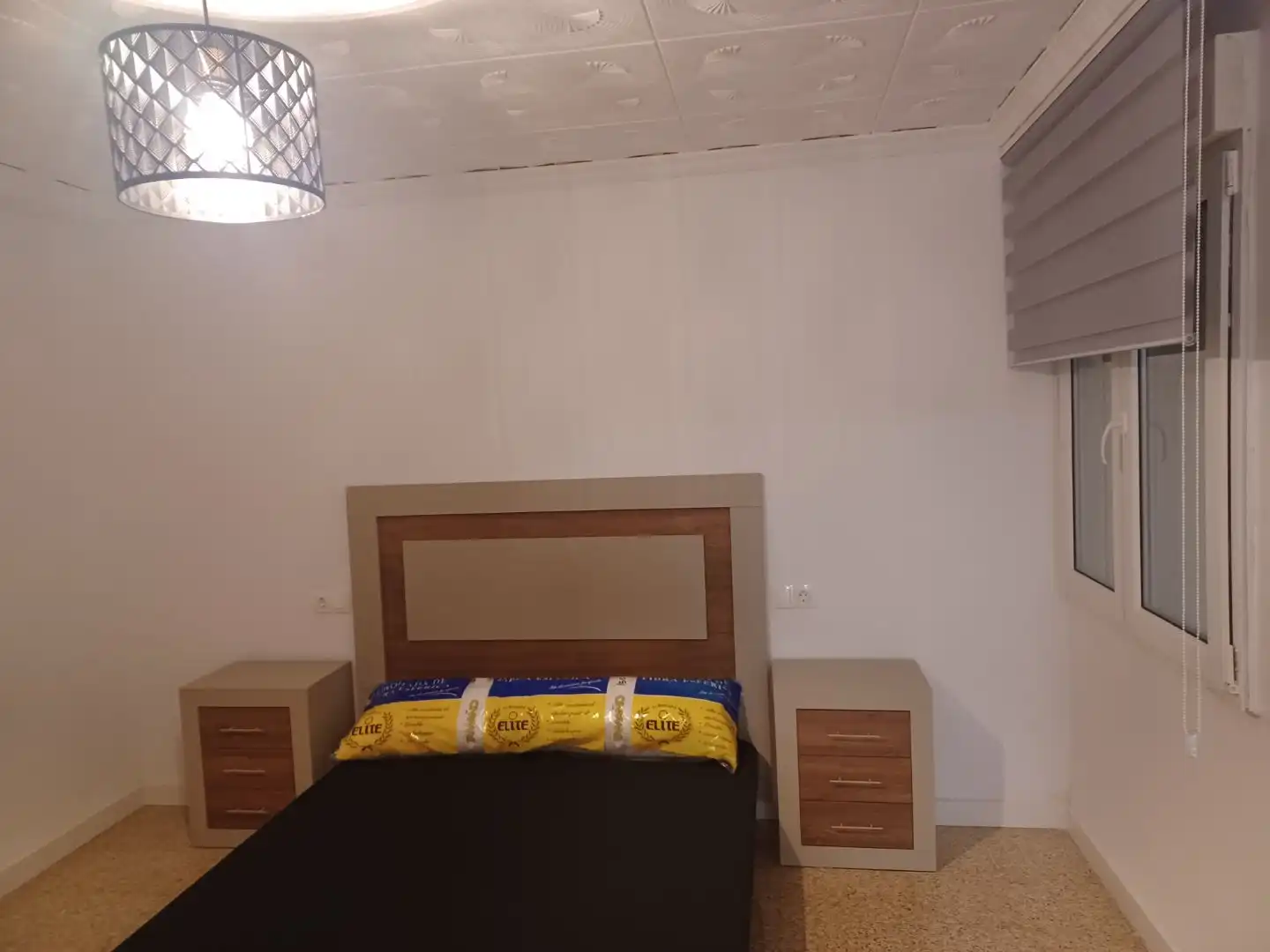 Habitación de Piso de alquiler en Alzira con Aire acondicionado y Amueblado