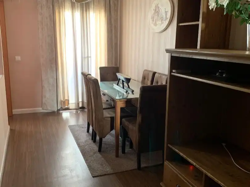 Piso de alquiler en Calle San Antón, 6, Puerta de Cuartos - Avda. de Portugal Comedor de Piso de alquiler en Talavera de la Reina con Aire acondicionado, Calefacción y Parquet