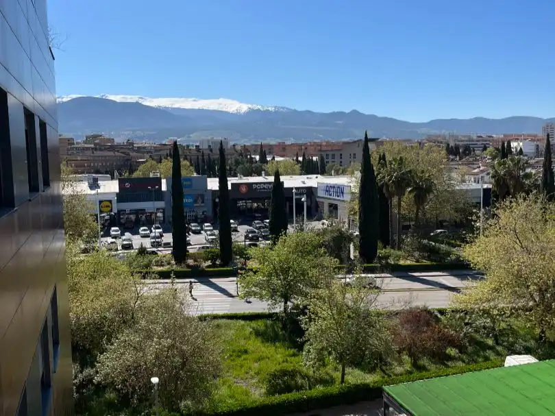 Piso de alquiler en Calle Emir, 1, Parque Lagos Vista exterior de Piso de alquiler en Granada con Aire acondicionado, Calefacción y Parquet