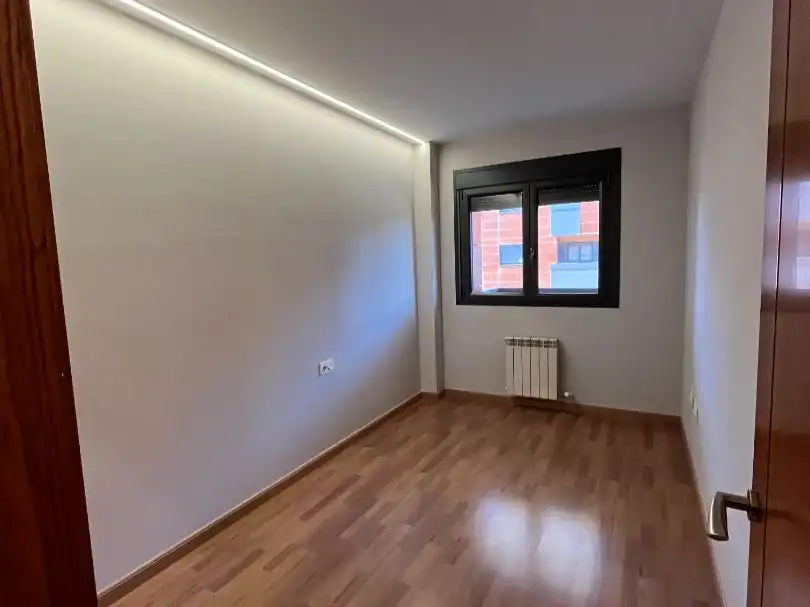 Piso de alquiler en Calle Emir, 1, Parque Lagos Piso de alquiler en Granada con Aire acondicionado, Calefacción y Parquet
