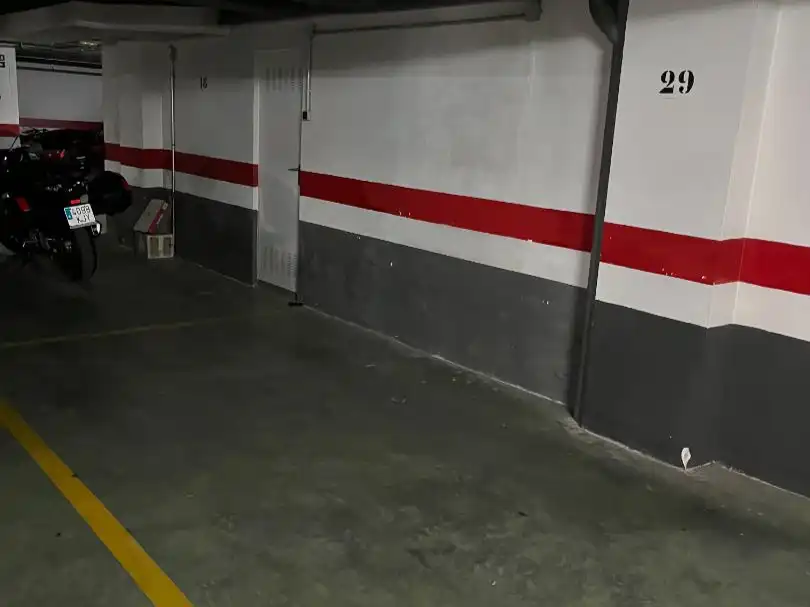 Piso de alquiler en Calle Emir, 1, Parque Lagos Parking de Piso de alquiler en Granada con Aire acondicionado, Calefacción y Parquet