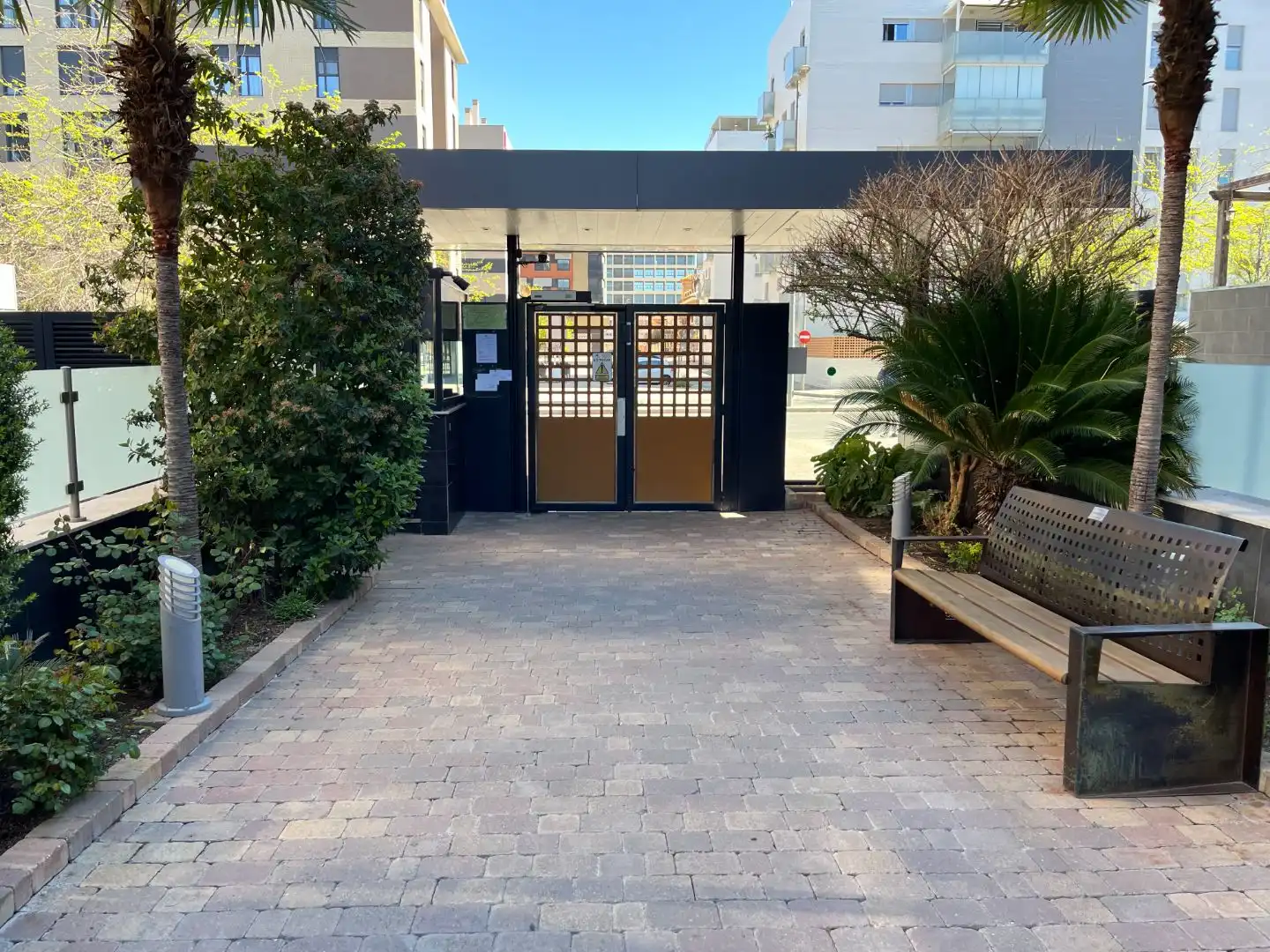Piso de alquiler en Calle Emir, 1, Parque Lagos Parking de Piso de alquiler en Granada con Aire acondicionado, Calefacción y Parquet