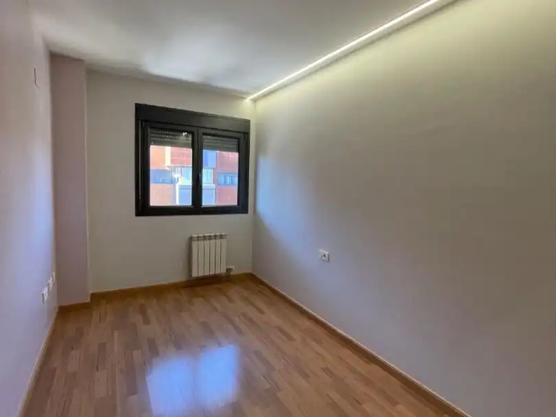 Piso de alquiler en Calle Emir, 1, Parque Lagos Habitación de Piso de alquiler en Granada con Aire acondicionado, Calefacción y Parquet