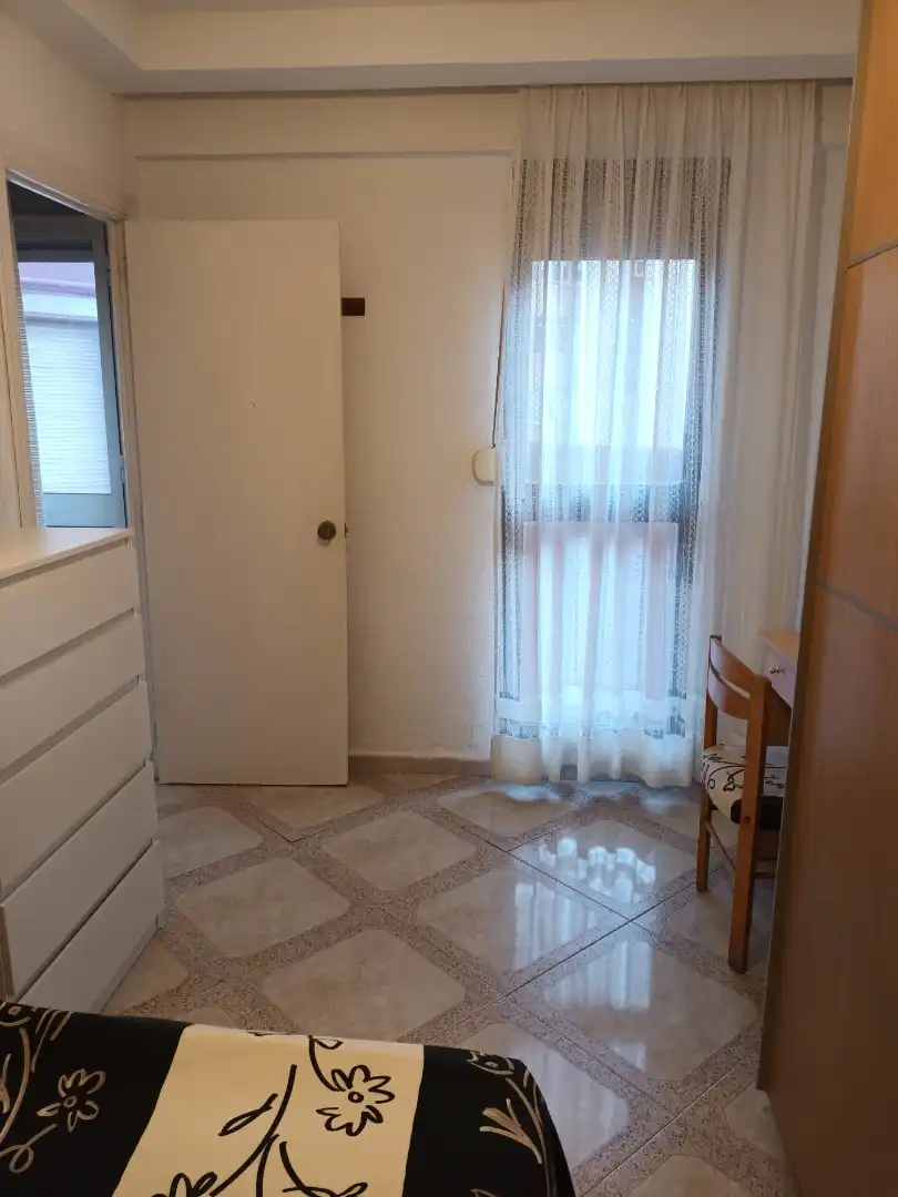 Flat for rent in Avenida Cayetano del Toro, Paseo Marítimo - San José - La Laguna Bedroom of Flat for rent in Cádiz with Terrace, Furnished and Washing machine