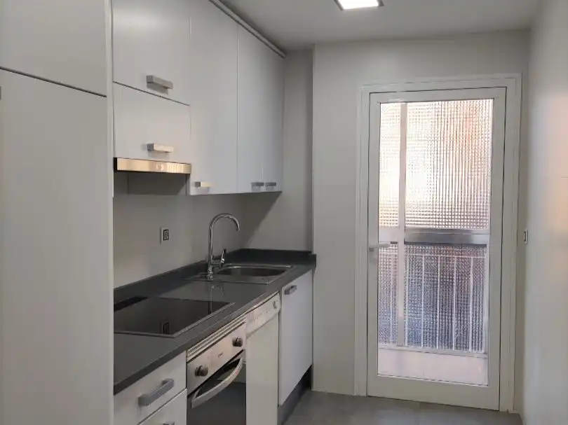Flat for rent in Calle del Pinzón, 2, Vista Alegre Kitchen of Flat for rent in Madrid with Air Conditioner, Heating and Parquet flooring