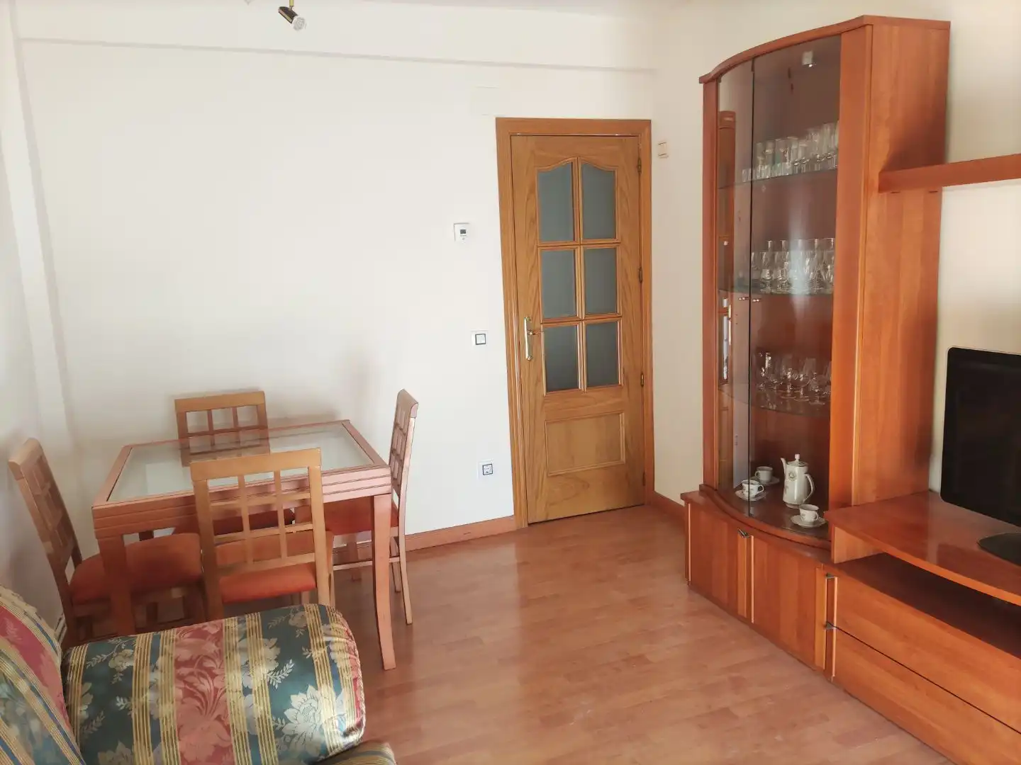 Flat for rent in Calle del Pinzón, 2, Vista Alegre Dining room of Flat for rent in Madrid with Air Conditioner, Heating and Parquet flooring
