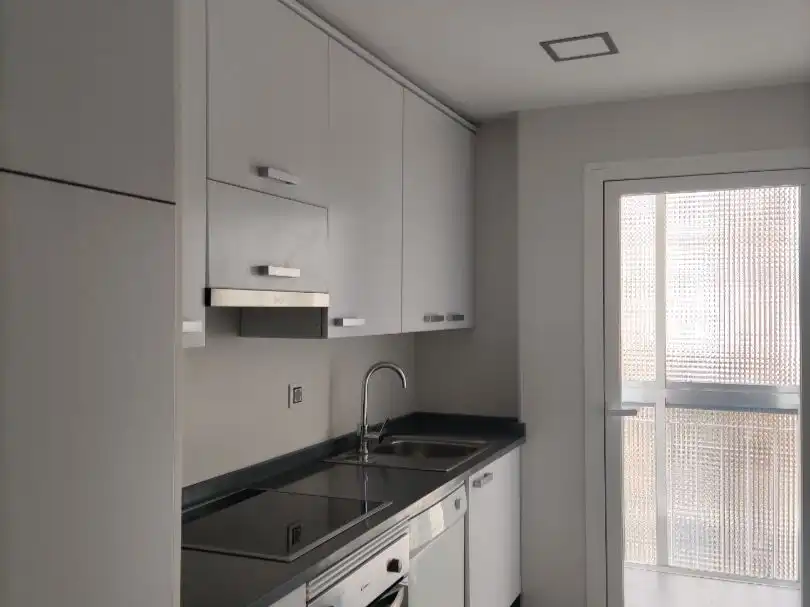 Flat for rent in Calle del Pinzón, 2, Vista Alegre Kitchen of Flat for rent in Madrid with Air Conditioner, Heating and Parquet flooring