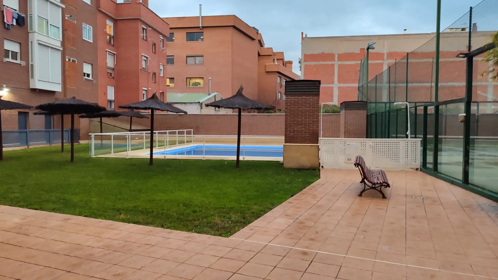 Apartments for rent in Calle de Matilde Hernández, 27, San Isidro Swimming pool of Apartments for rent in Madrid with Heating, Private garden and Parquet flooring
