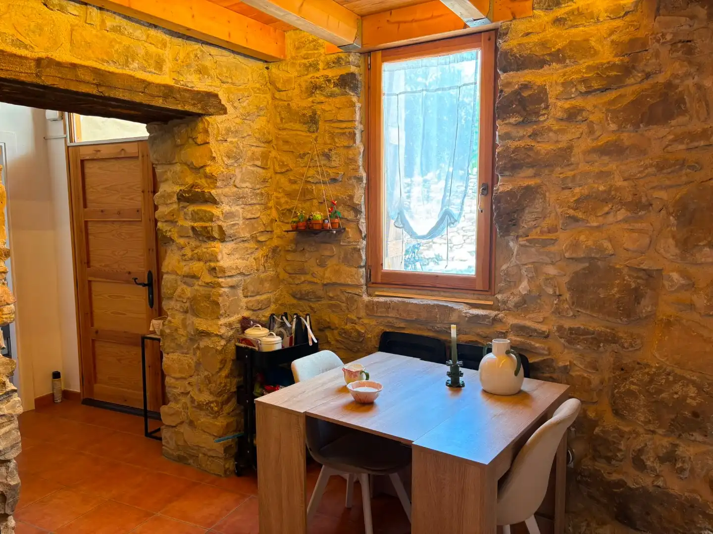 Comedor de Finca rústica en venta en Tremp con Aire acondicionado, Calefacción y Jardín privado