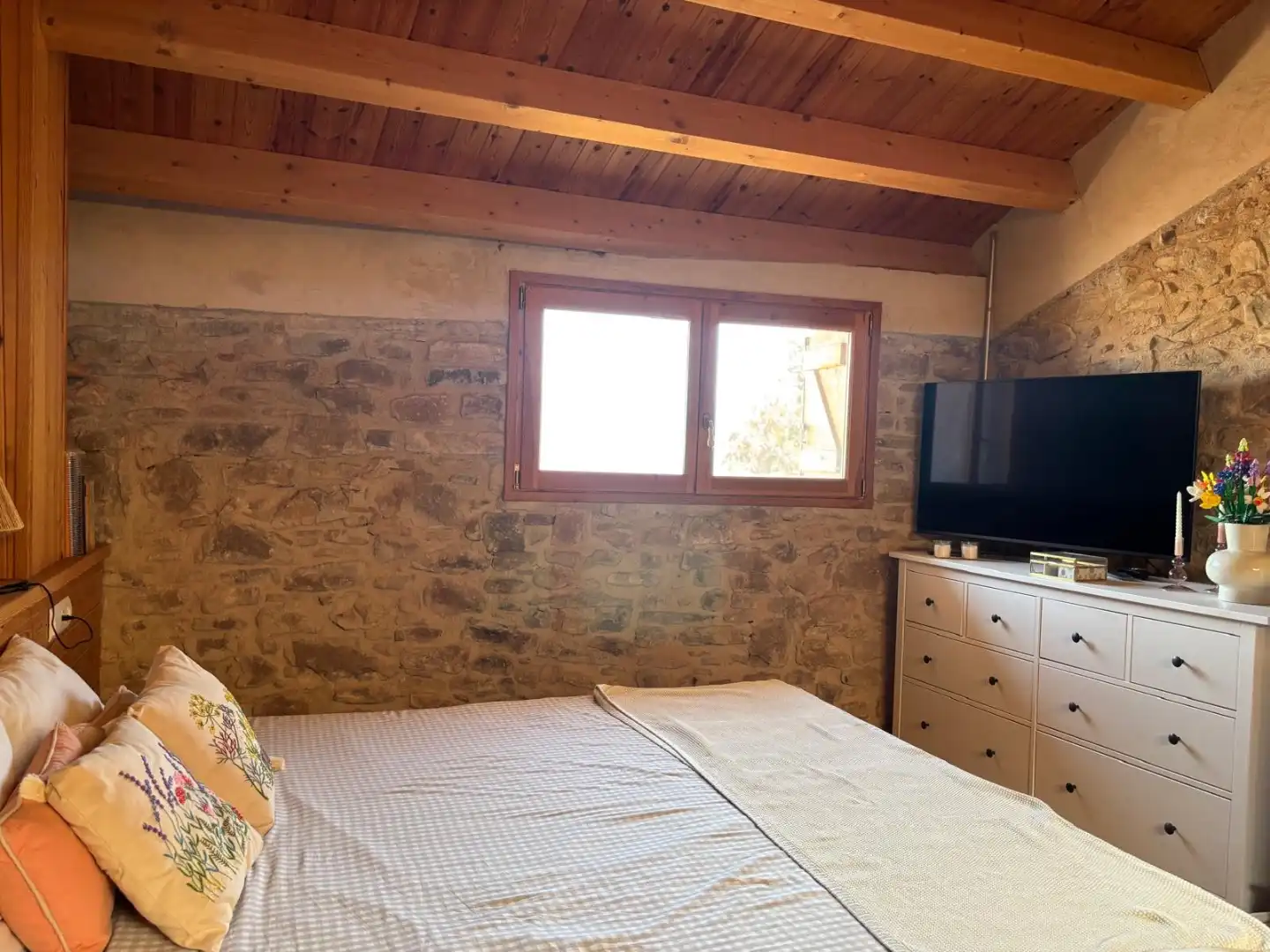 Habitación de Finca rústica en venta en Tremp con Aire acondicionado, Calefacción y Jardín privado