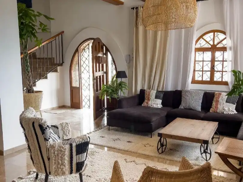 Sala de estar de Finca rústica de alquiler en Manises con Aire acondicionado, Calefacción y Jardín privado