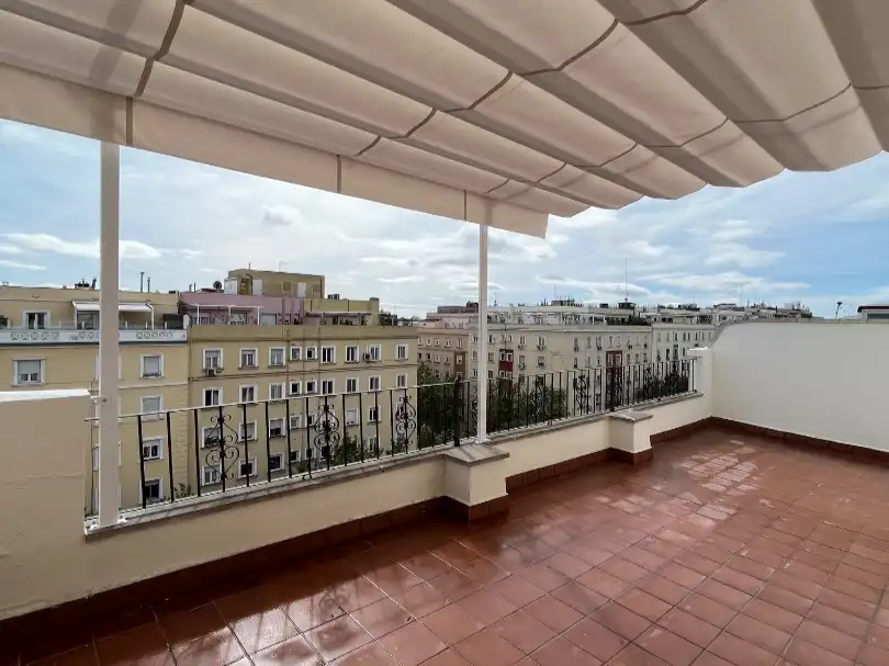 Flat for sale in Calle del Príncipe de Vergara, 269, Hispanoamérica - Bernabéu Terrace of Flat for sale in Madrid Capital with Air Conditioner and Balcony