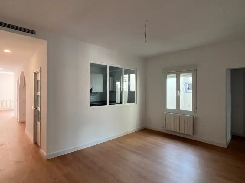 Flat for sale in Calle del Príncipe de Vergara, 269, Hispanoamérica - Bernabéu Bedroom of Flat for sale in Madrid Capital with Air Conditioner and Balcony