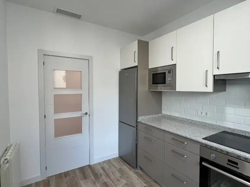 Flat for sale in Calle del Príncipe de Vergara, 269, Hispanoamérica - Bernabéu Kitchen of Flat for sale in Madrid Capital with Air Conditioner and Balcony