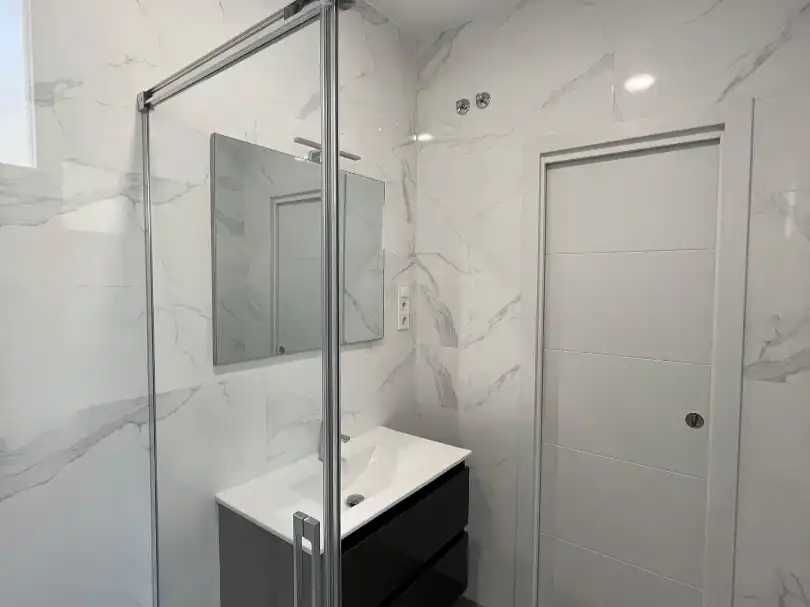 Flat for sale in Calle del Príncipe de Vergara, 269, Hispanoamérica - Bernabéu Bathroom of Flat for sale in Madrid Capital with Air Conditioner and Balcony