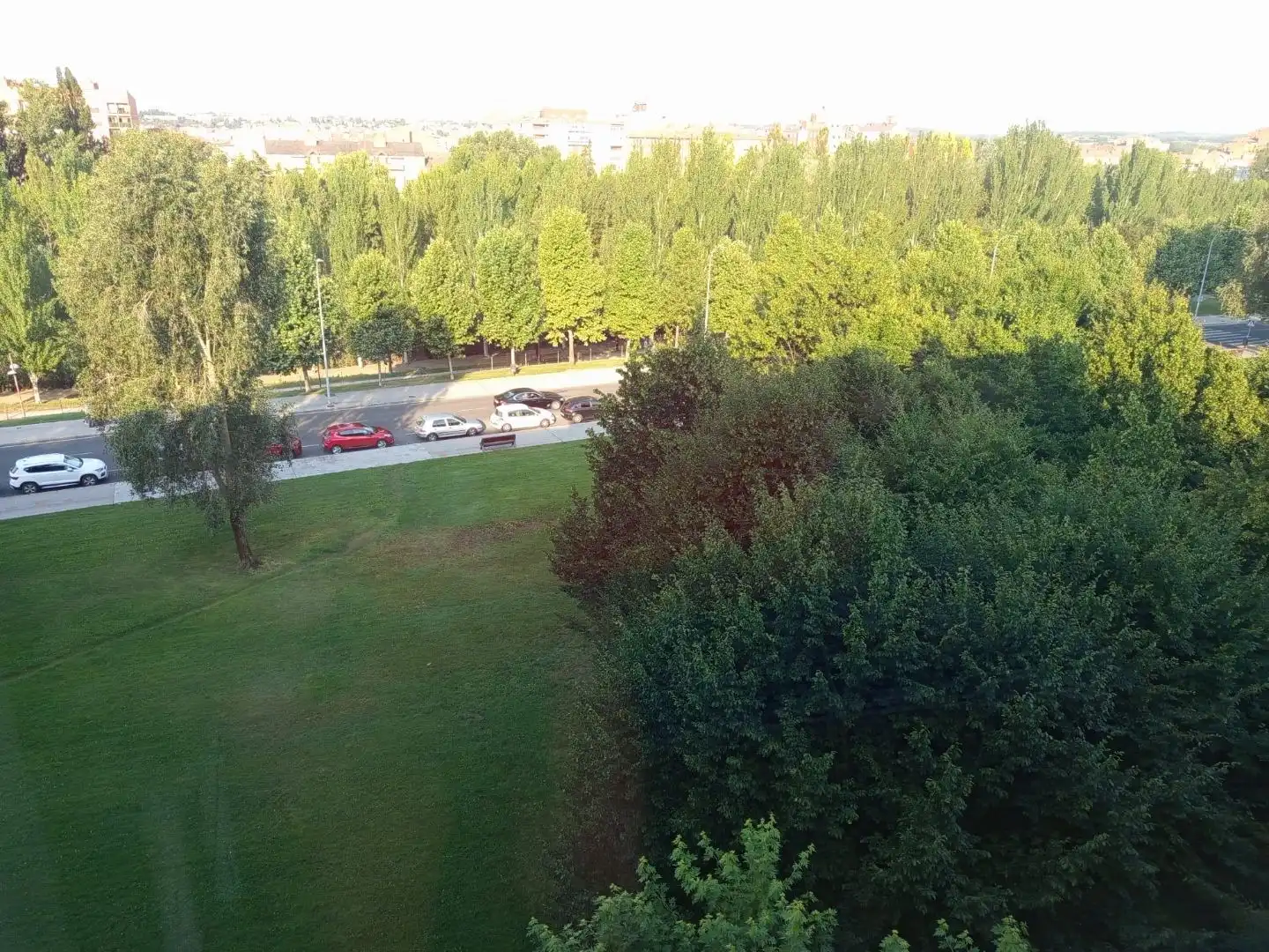 Pis en venda a Avinguda Los Peregrinos, 20, León Capital Pis en venda en León Capital amb Terrassa i Balcó