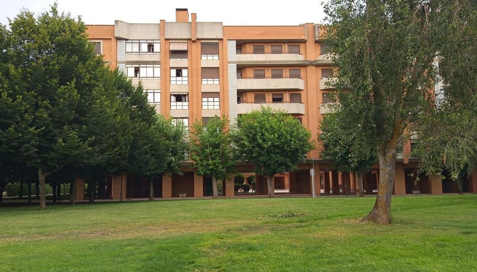 Piso en venta en Avenida Los Peregrinos, 20, Las Eras de Renueva, León Capital - imagen 1 Foto 1 de Piso en venta en Avenida Los Peregrinos, 20, Las Eras de Renueva, León Capital