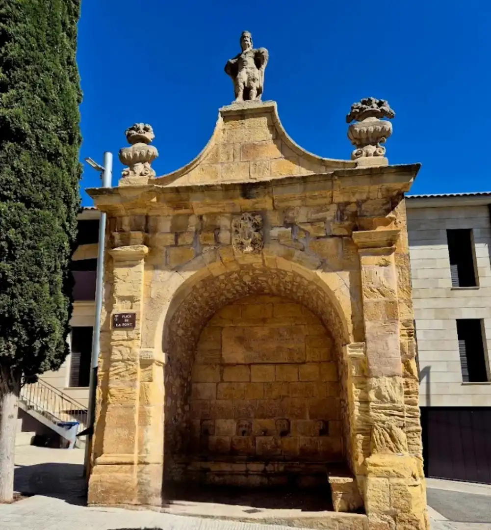 Vista exterior de Casa adosada en venda en Os de Balaguer amb Aire condicionat, Calefacció i Moblat