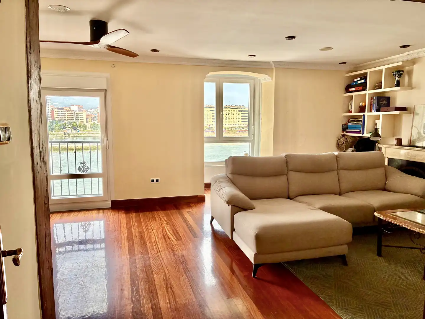 Flat for sale in José Luis Goioaga Etorbidea, 18, Erandio Living room of Flat for sale in Erandio with Terrace and Balcony