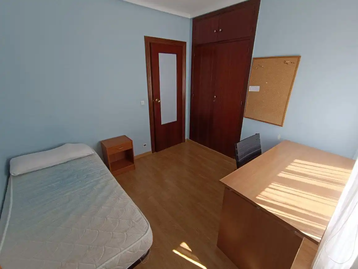 Piso de alquiler en Calle Hermanos Falco, 34, Hospital Habitación de Piso de alquiler en Albacete con Calefacción, Parquet y Terraza