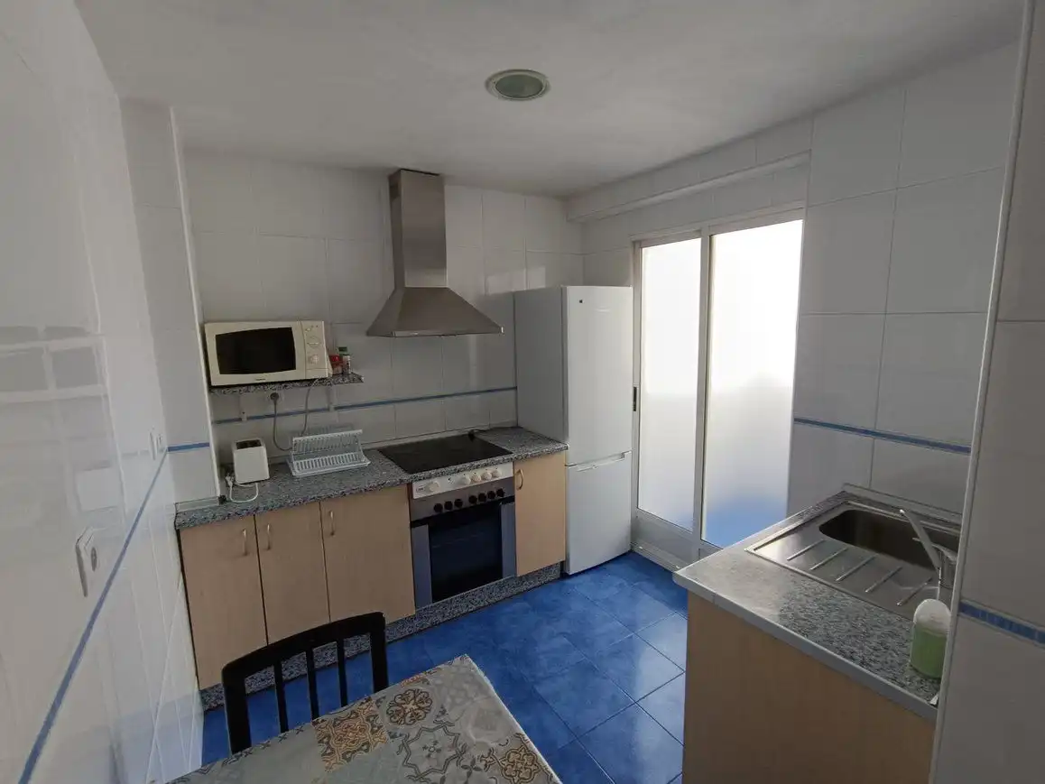 Piso de alquiler en Calle Hermanos Falco, 34, Hospital Cocina de Piso de alquiler en Albacete con Calefacción, Parquet y Terraza