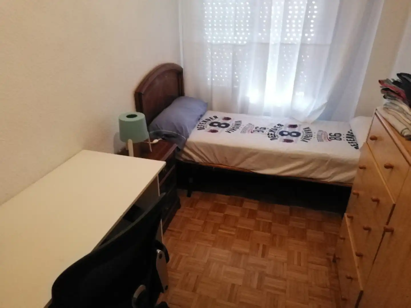 Flat for rent in Calle de Maqueda, 20, Aluche Bedroom of Flat for rent in Madrid with Air Conditioner, Heating and Parquet flooring