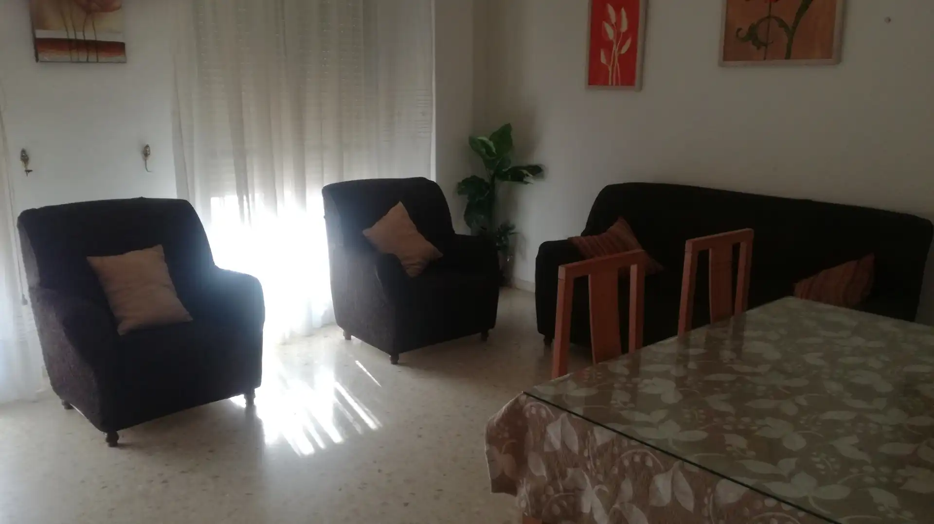 Pis de lloguer a Calle Juan Tocino, 10, Sta. Marina - San Andrés - San Pablo - San Lorenzo Sala d'estar de Pis de lloguer en Córdoba amb Aire condicionat, Moblat i Forn