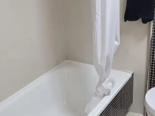 Baño de Piso de alquiler en Vigo  con Calefacción, Trastero y Amueblado