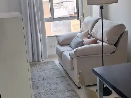 Sala de estar de Piso de alquiler en Vigo  con Calefacción, Trastero y Amueblado
