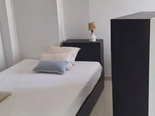 Habitación de Piso de alquiler en Vigo  con Calefacción, Trastero y Amueblado